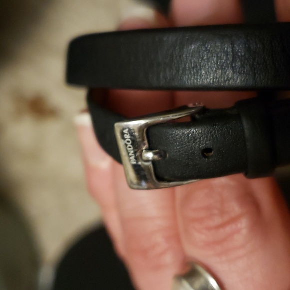PANDORA Watch w/leather band - Picture 2 of 11